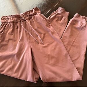 Lululemon rose colored joggers size 0